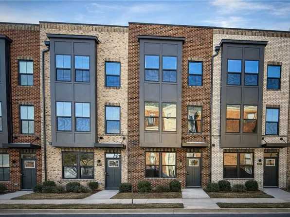 831 Lennox St, Baltimore, MD 21217