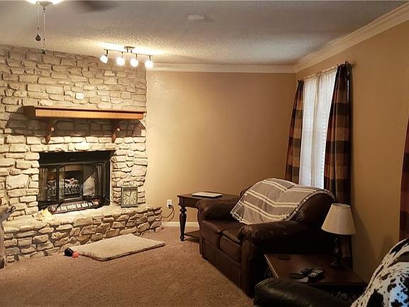 4th image of 603 River Oaks Dr