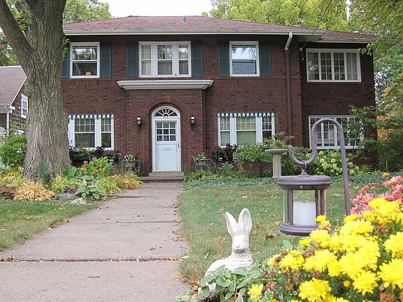 McClellan Heights Colonial