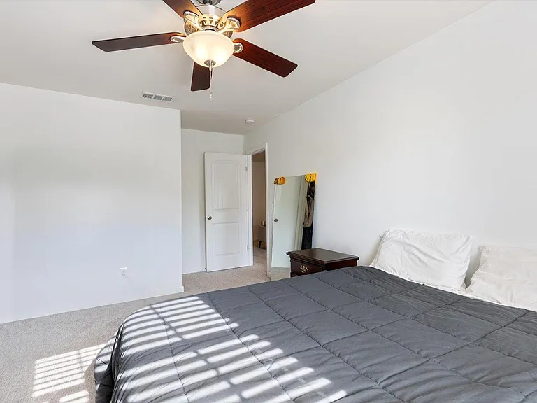 2349 Traemoor Village Pl — Photo 14