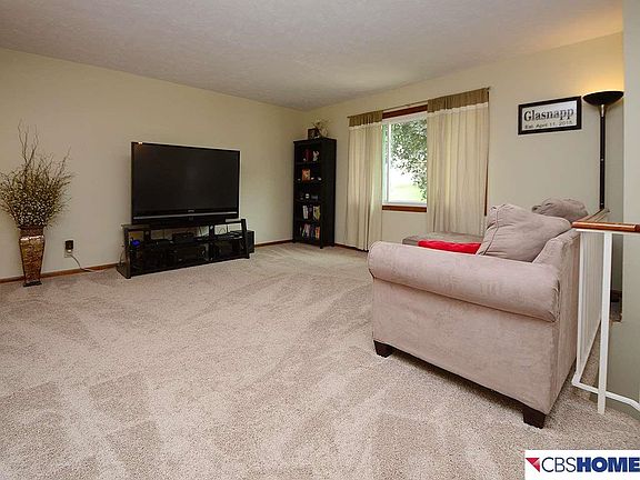 4th image of 2405 Yorktown Pl