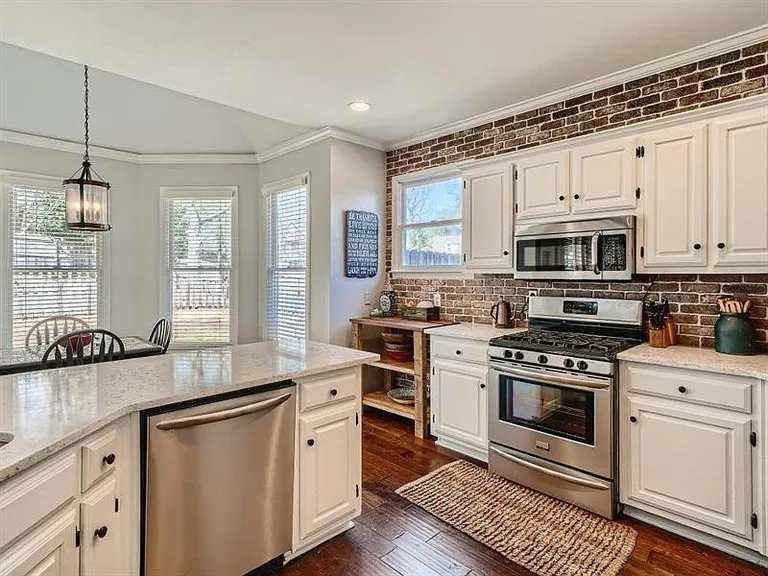 2575 Wild Iris Ln — Photo 10