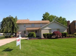 7369 Flamingo St, Algonac, MI 48001