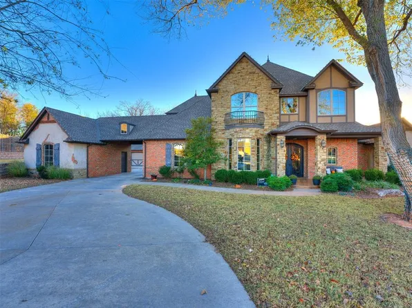 2901 Lakeshire Ridge Way, Edmond, OK 73034