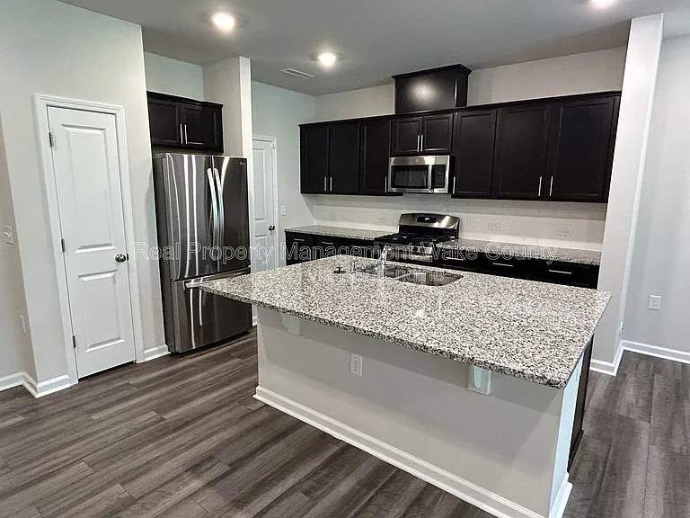 1605 Emory Ridge Way — Photo 5