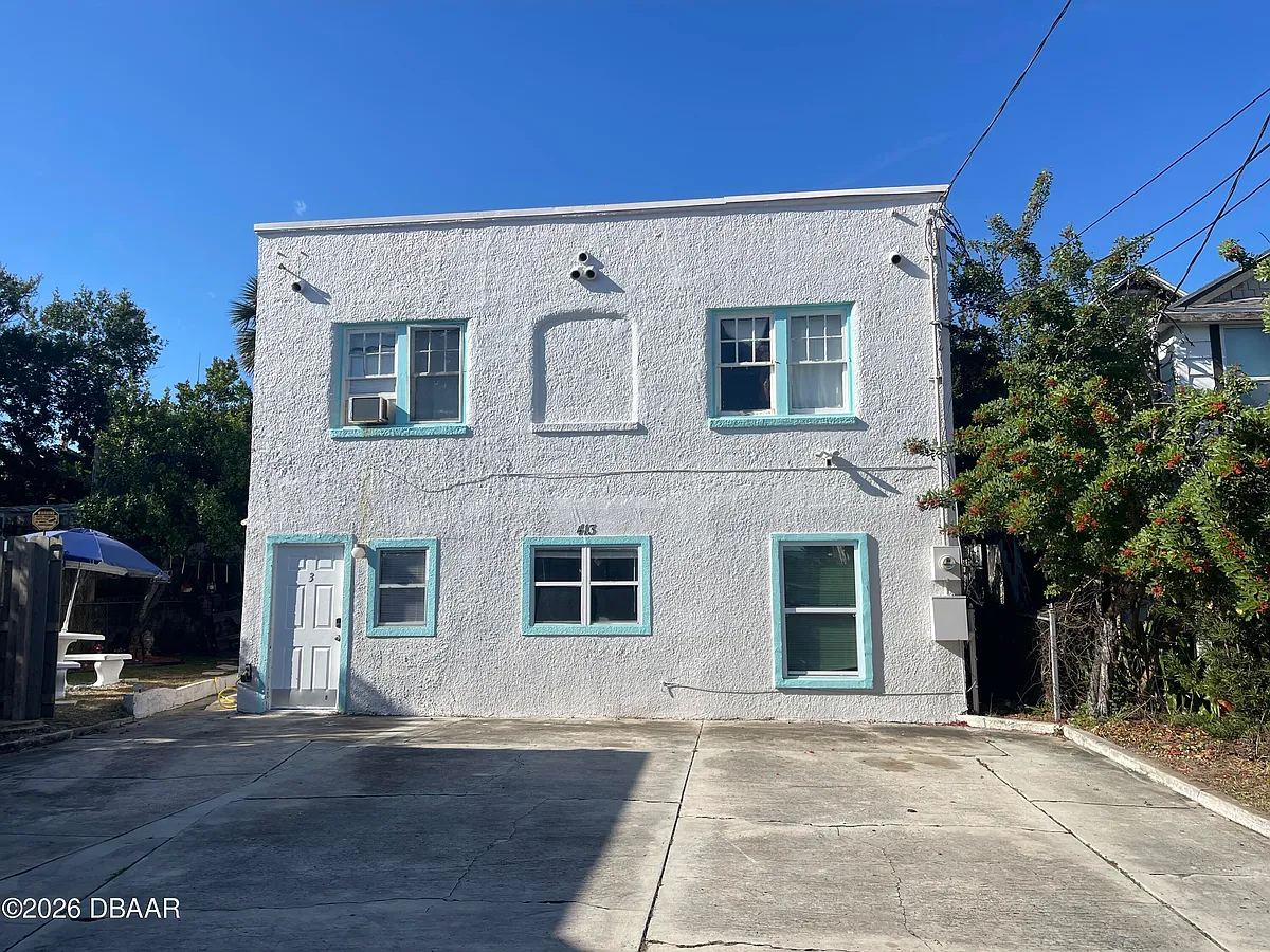 Building Photo - 411 N Oleander Ave #5