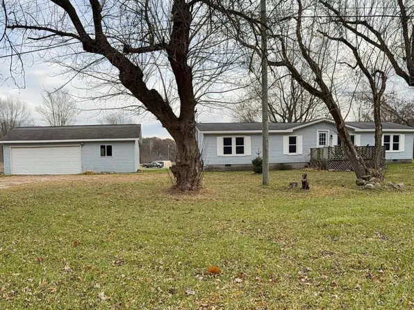 7957 Marsh Rd, Cottrellville, MI 48039