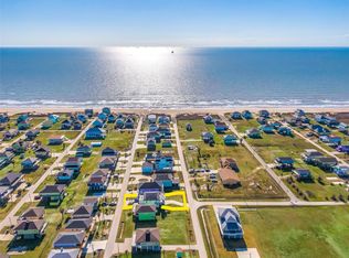 871 Townsend Dr, Crystal Beach, TX 77650