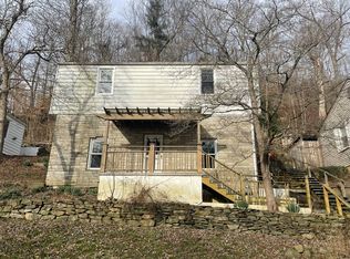25 Lance Dr, Charleston, WV 25311