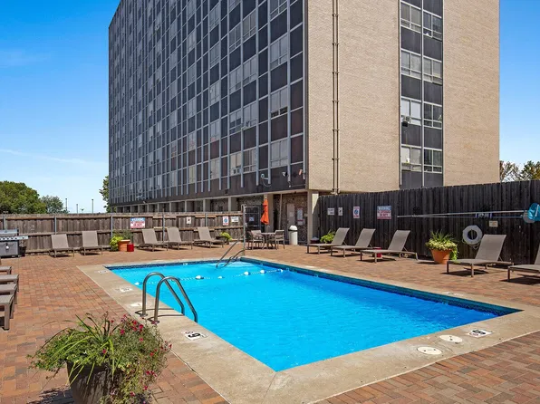 910 Penn Apts.