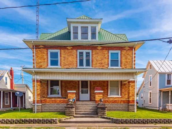 52 Elm St, Peebles, OH 45660