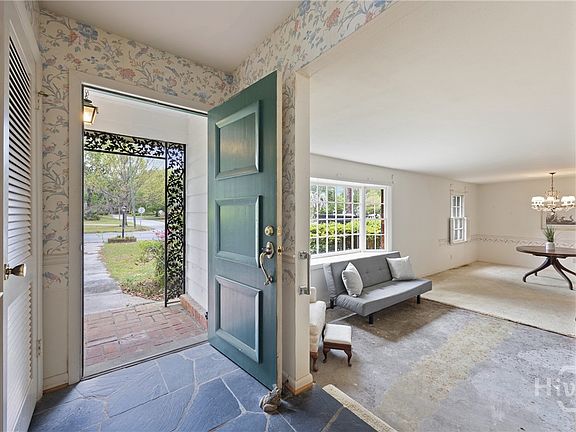 4th image of 603 Windsor Road