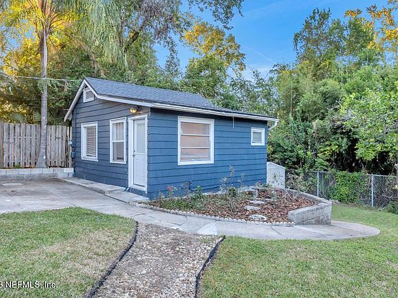4th image of 2967 OLGA Place