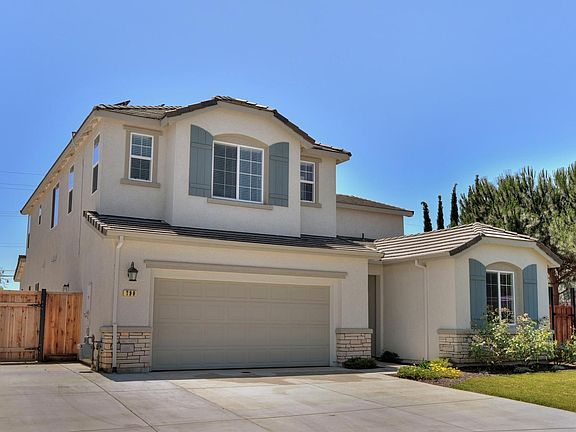 3rd image of 790 Monte Oro Ct