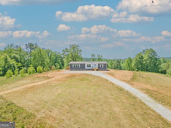 3rd image of 413 Griffin Rd