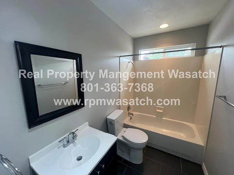 7455 S 4950 W — Photo 23