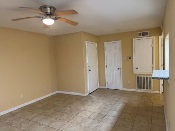 16111 Aspenglenn Dr APT 611