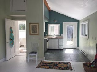 107 Steamboat St, Jamestown, RI 02835