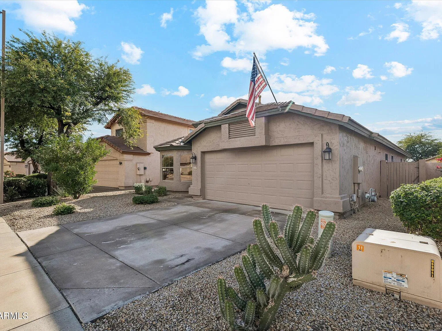 3 bed, 2.0 bath, 1662 sqft, $3,275 — Photo 3
