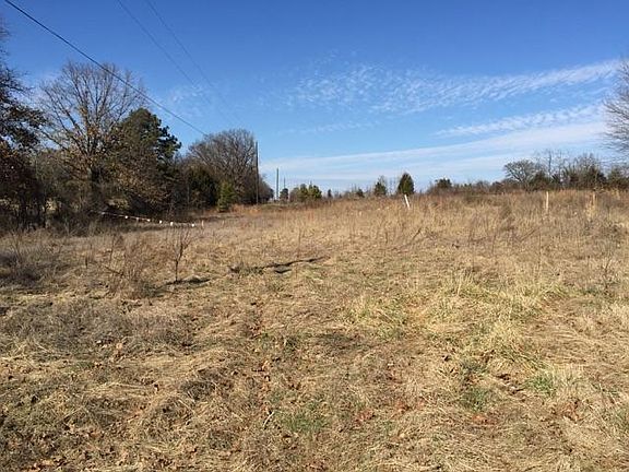 4th image of 1541 County Road 2243