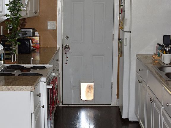 4th image of 3008 Ezra Ave