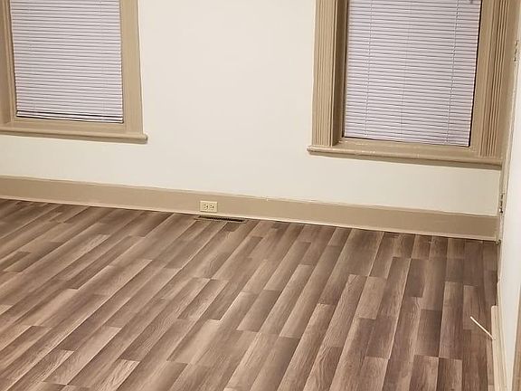 3rd image of 29-31 Saratoga Ave #2