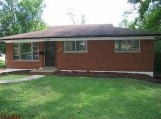 8001 Noel Ct, Saint Louis, MO 63130