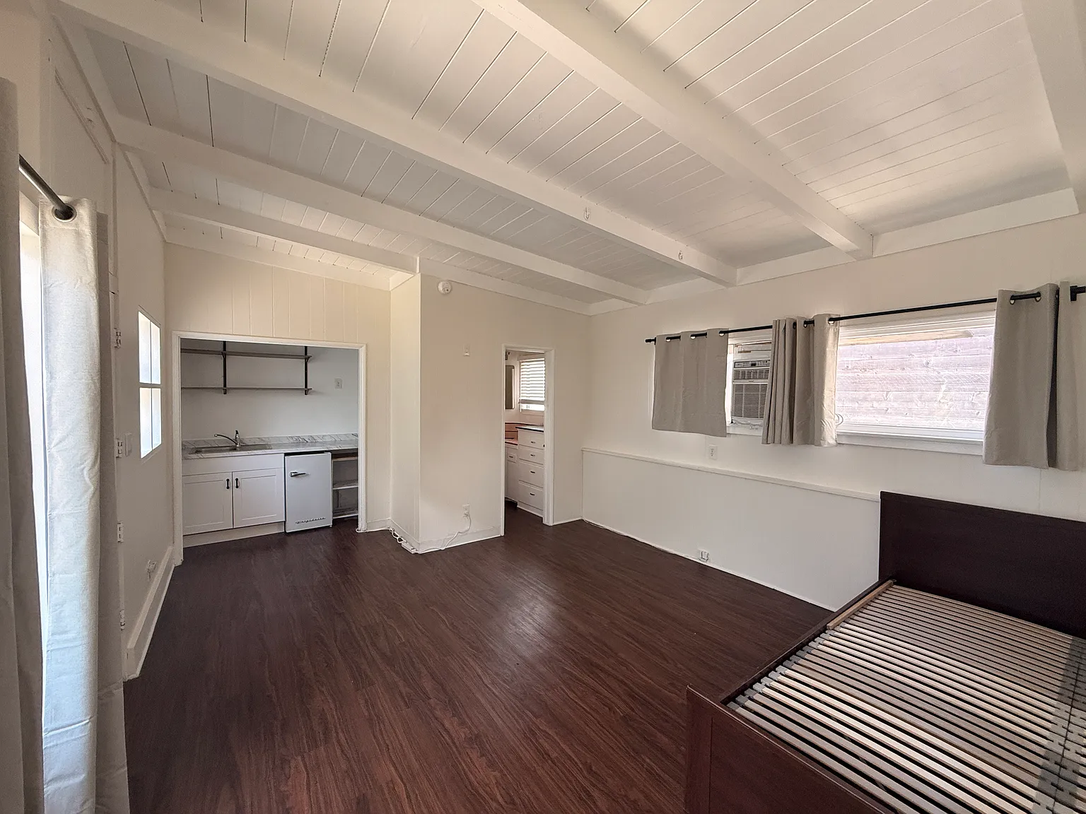 Studio, 450 sqft, $1,650 — Photo 4