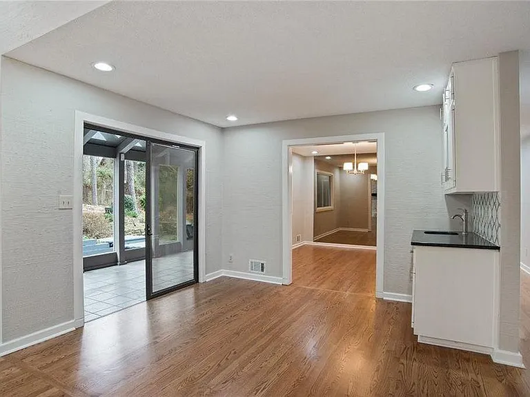 4200 Gunnin Rd — Photo 8