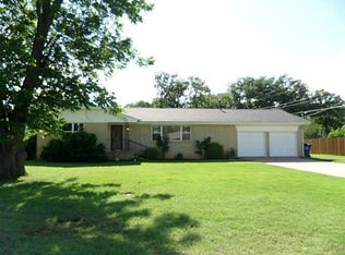 2147 Straight St, Harrah, OK 73045