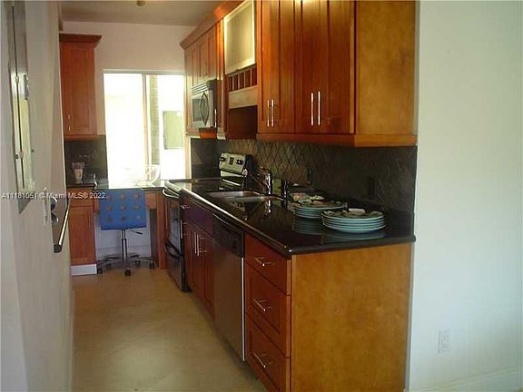 2nd image of 2880 Pine Tree Dr APT 8