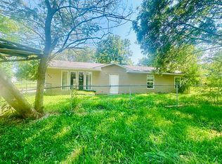 804 E Locust St, Stockton, MO 65785
