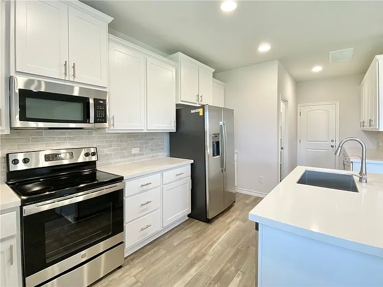 208 Caisson Trl — Photo 10