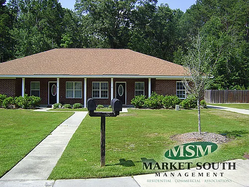 103 Live Oak St Photo 1 103 Live Oak St Photo 1