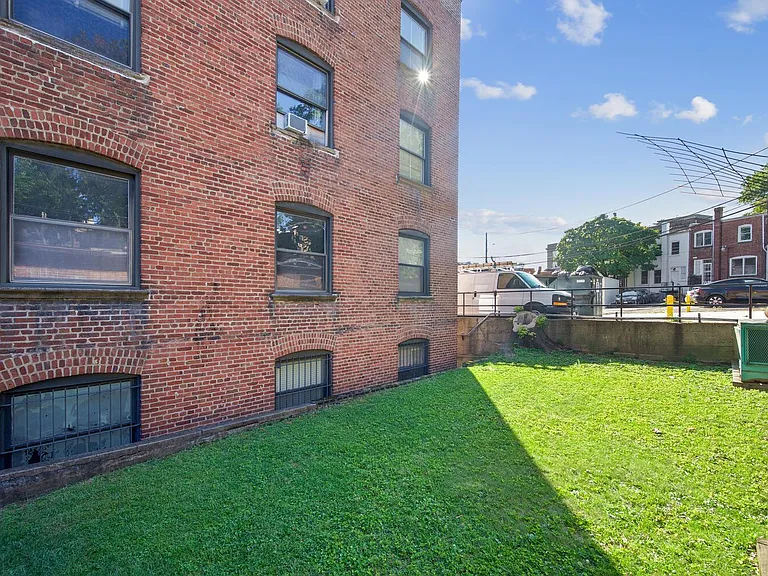 3520 Connecticut Ave NW — Photo 18