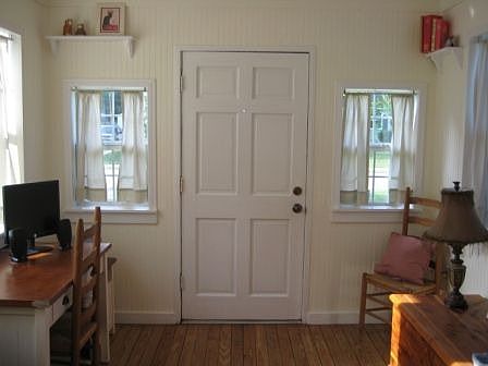 Front Entrance / Foyer