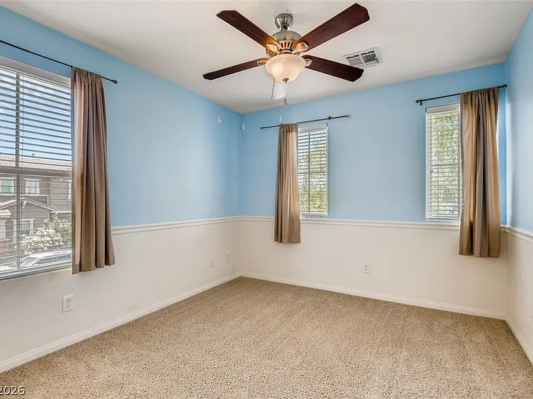 996 Wagner Valley St — Photo 10