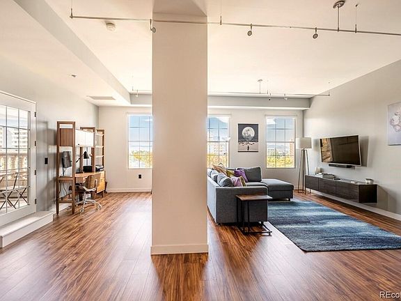 4th image of 475 W 12th Avenue #5B
