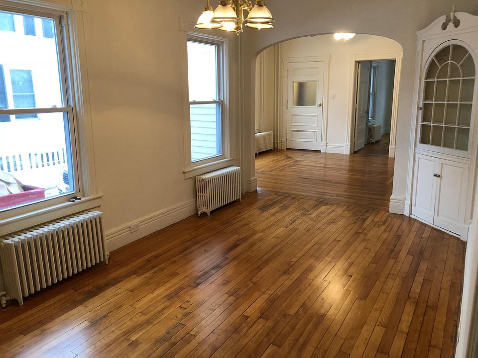 1st image of 9 Jefferson St