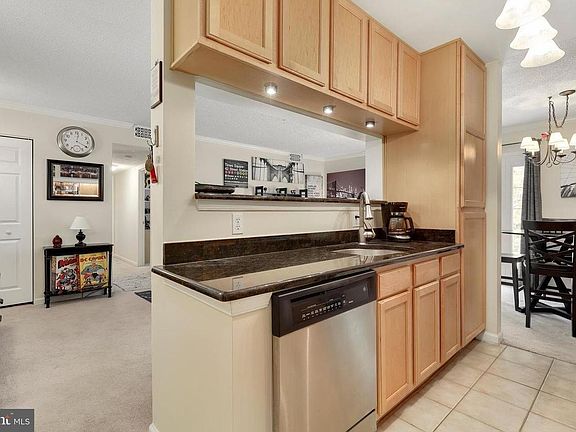 2nd image of 15520 Horseshoe Ln #520