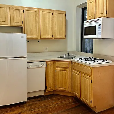 Rented by Corcoran | media 10