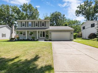 6903 Hidden Valley Dr, Amherst, OH 44001