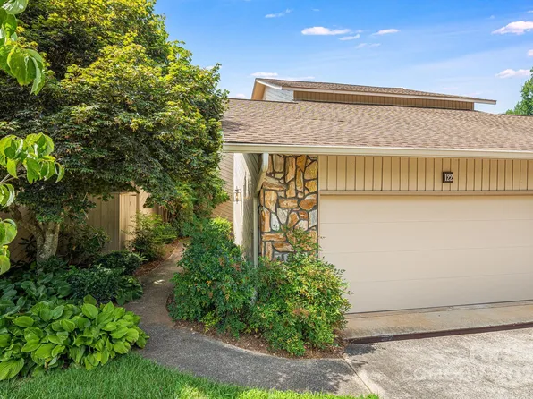 122 Deerlake Dr, Asheville, NC 28803