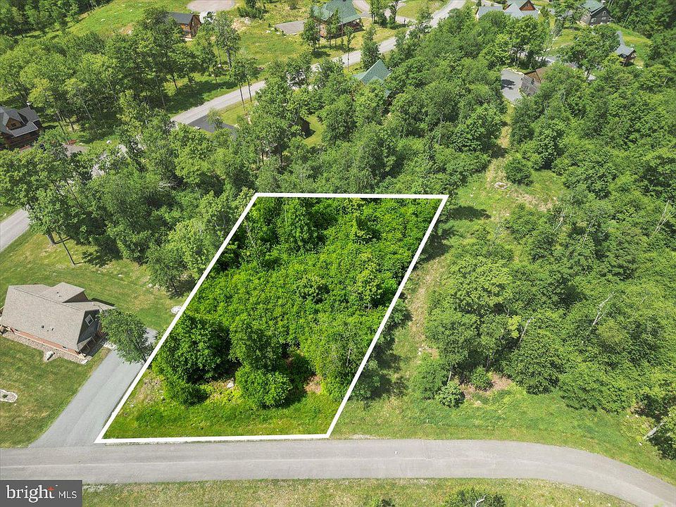 1st image of 31 Fox Run Dr