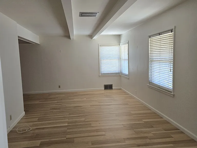 160 Anacapa Dr — Photo 7