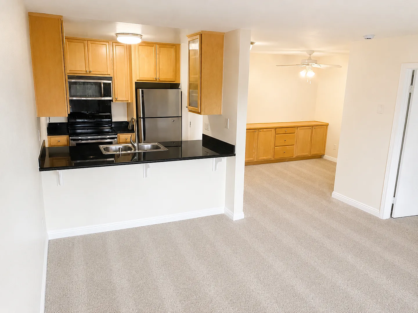 1 bedroom condo in gated community near SDSU! — Photo 2