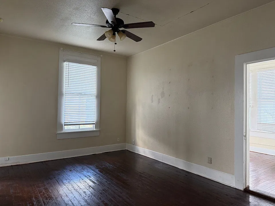 324 W Magnolia
