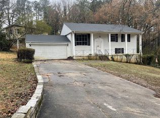 2813 Petersburg Ct, Decatur, GA 30034