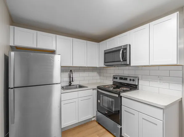 318 Columbia Ave, Stratford, NJ
