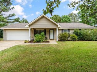 13009 Northwind Dr, Northport, AL 35475